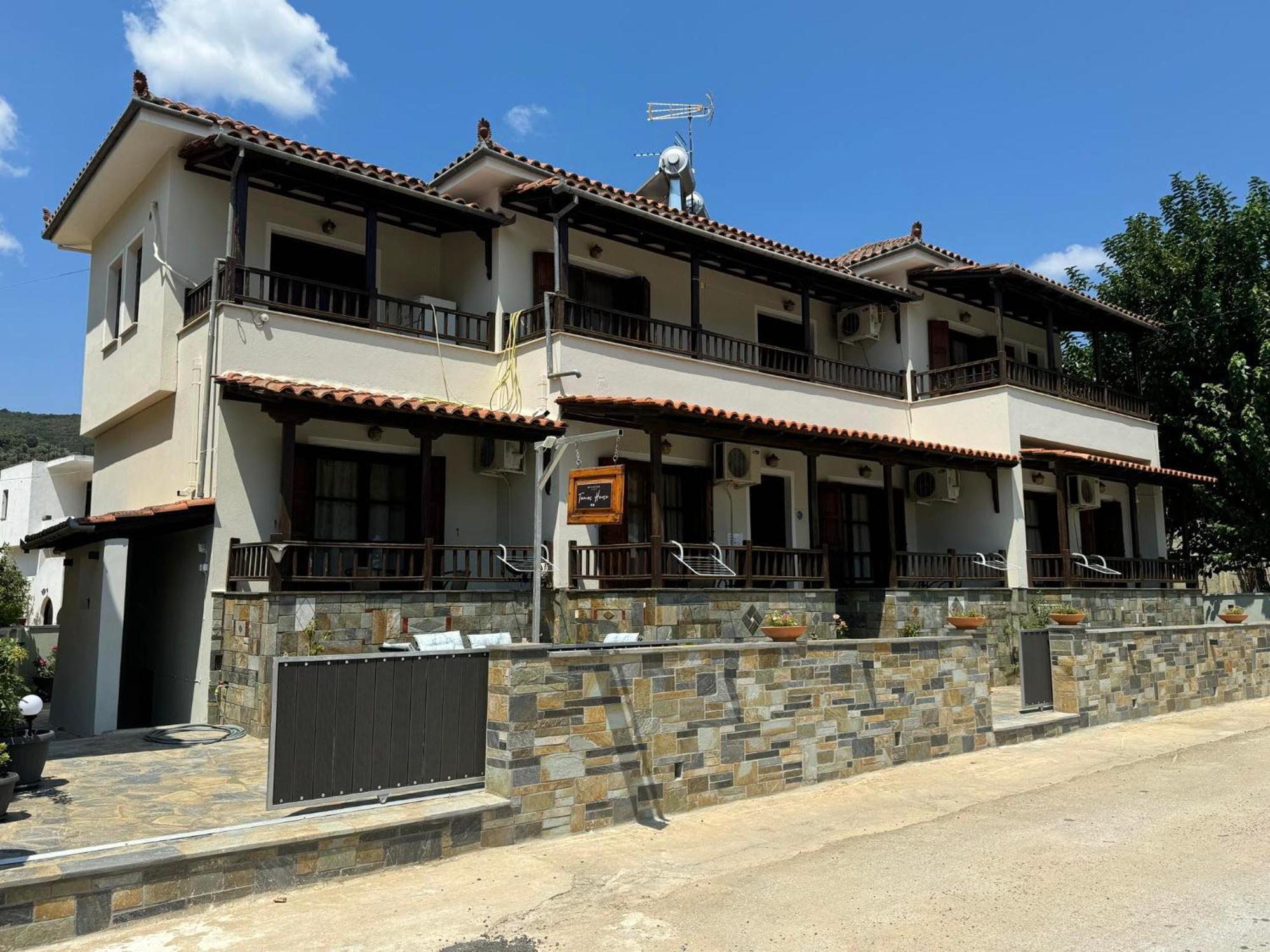 Tanias House Apartment Platanias  Ngoại thất bức ảnh